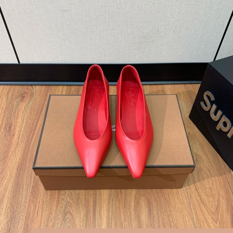 Other flat shoes
